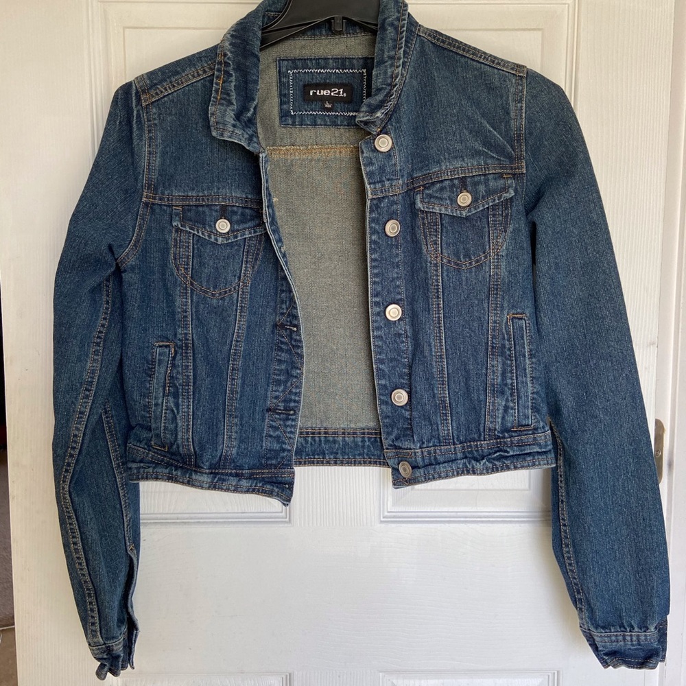 Crop length denim Rue21 jacket, size L